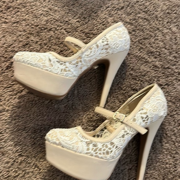 heels - Picture 10 of 10